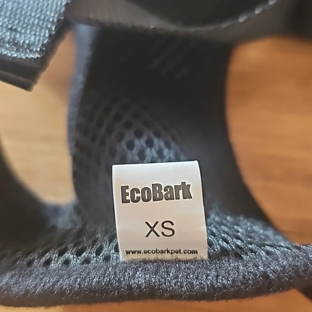 EcoBark Black Colored Dog Harness XS & Leash Bundle New in Package